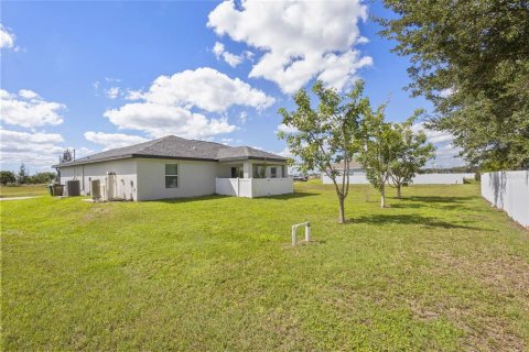 Villa ou maison à vendre à Cape Coral, Floride: 3 chambres, 129.97 m2 № 2421743 - photo 26