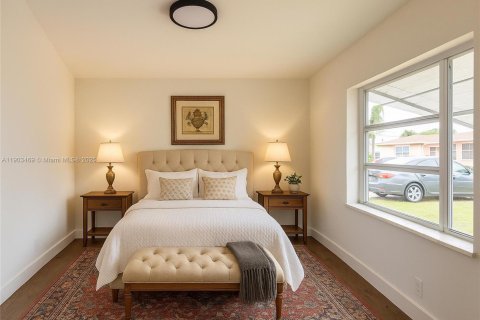 Casa en venta en Tamarac, Florida, 2 dormitorios, 112.97 m2 № 1955751 - foto 5