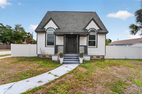Villa ou maison à Saint Petersburg, Floride 3 chambres, 169.64 m2 № 2102139