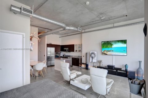 Condo in Aventura, Florida, 1 bedroom № 2145943 - photo 23