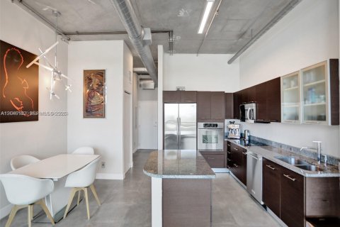 Condo in Aventura, Florida, 1 bedroom № 2145943 - photo 12