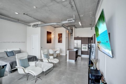 Condo in Aventura, Florida, 1 bedroom № 2145943 - photo 16