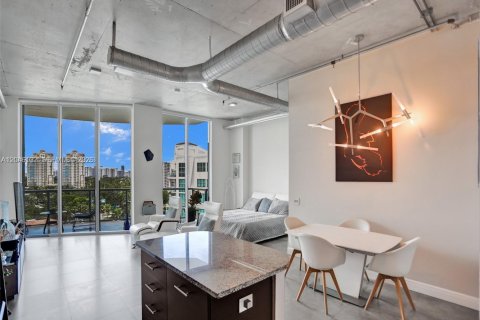 Condo in Aventura, Florida, 1 bedroom № 2145943 - photo 8