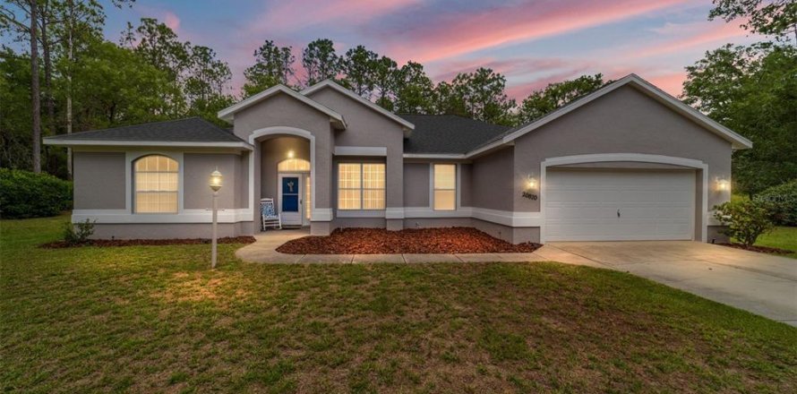 Villa ou maison à Dunnellon, Floride 3 chambres, 190.17 m2 № 2140178