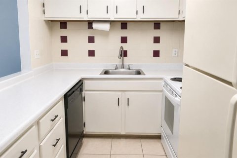 Copropriété à vendre à Daytona Beach, Floride: 1 chambre, 65.96 m2 № 2095487 - photo 5