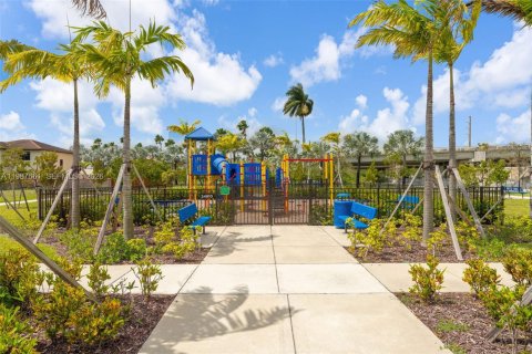 Купить таунхаус в Хомстед, Флорида 3 спальни, 140.65м2, № 2050577 - фото 28