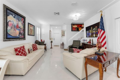 Купить таунхаус в Хомстед, Флорида 3 спальни, 140.65м2, № 2050577 - фото 4