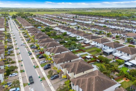 Купить таунхаус в Хомстед, Флорида 3 спальни, 140.65м2, № 2050577 - фото 26