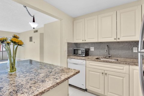 Copropriété à louer à Boca Raton, Floride: 2 chambres, 78.69 m2 № 2147167 - photo 10