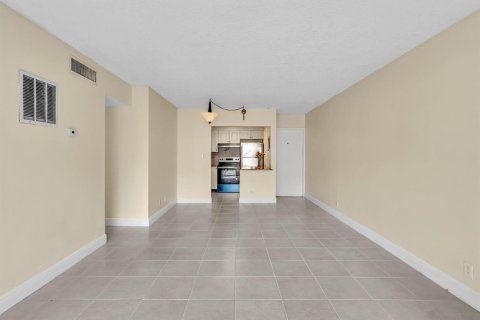 Copropriété à louer à Boca Raton, Floride: 2 chambres, 78.69 m2 № 2147167 - photo 6