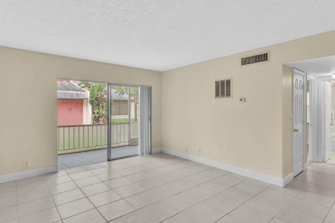 Copropriété à louer à Boca Raton, Floride: 2 chambres, 78.69 m2 № 2147167 - photo 14