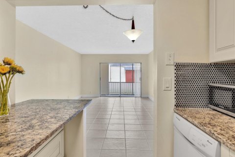 Copropriété à louer à Boca Raton, Floride: 2 chambres, 78.69 m2 № 2147167 - photo 11