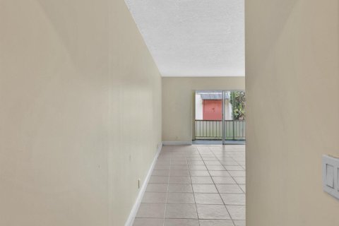 Copropriété à louer à Boca Raton, Floride: 2 chambres, 78.69 m2 № 2147167 - photo 5