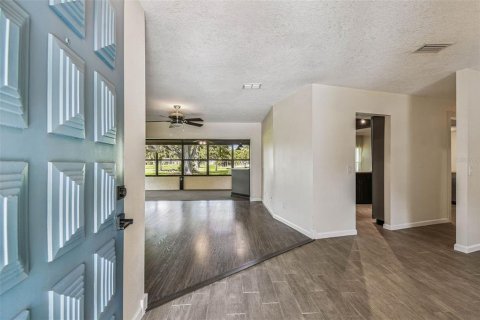 House in Wesley Chapel, Florida 4 bedrooms, 224.17 sq.m. № 1885507 - photo 7