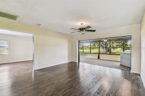 House in Wesley Chapel, Florida 4 bedrooms, 224.17 sq.m. № 1885507 - photo 16