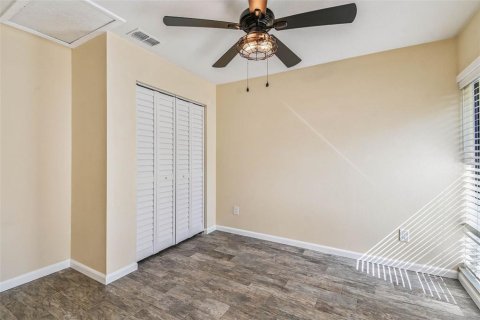 House in Wesley Chapel, Florida 4 bedrooms, 224.17 sq.m. № 1885507 - photo 29