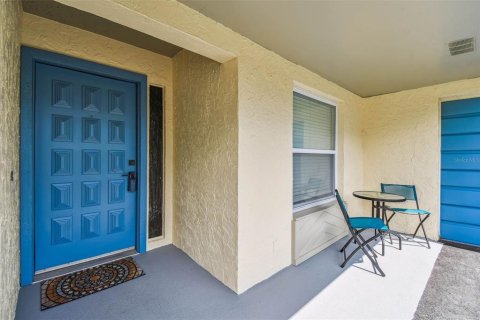 House in Wesley Chapel, Florida 4 bedrooms, 224.17 sq.m. № 1885507 - photo 5