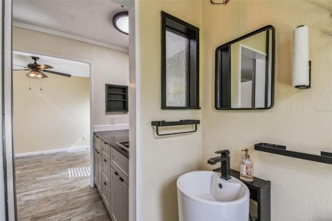 House in Wesley Chapel, Florida 4 bedrooms, 224.17 sq.m. № 1885507 - photo 27
