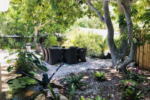 Casa en alquiler en Longboat Key, Florida, 2 dormitorios, 139.35 m2 № 1774045 - foto 2
