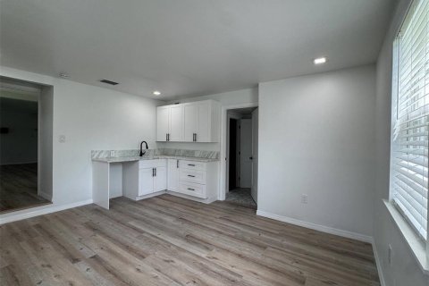 Casa en alquiler en Longboat Key, Florida, 2 dormitorios, 139.35 m2 № 1774045 - foto 6