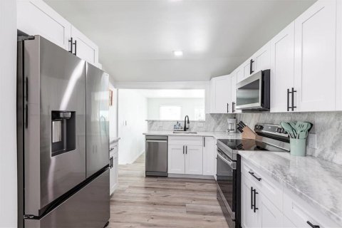 Casa en alquiler en Longboat Key, Florida, 2 dormitorios, 139.35 m2 № 1774045 - foto 26