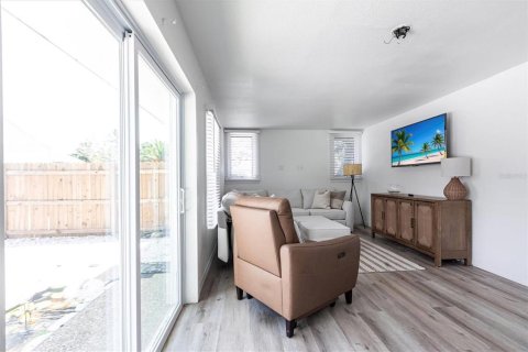 Casa en alquiler en Longboat Key, Florida, 2 dormitorios, 139.35 m2 № 1774045 - foto 28