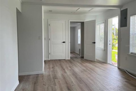 Casa en alquiler en Longboat Key, Florida, 2 dormitorios, 139.35 m2 № 1774045 - foto 5