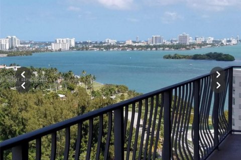 Снять в аренду кондоминиум в Майами, Флорида 2 спальни, 113.25м2, № 2034405 - фото 8