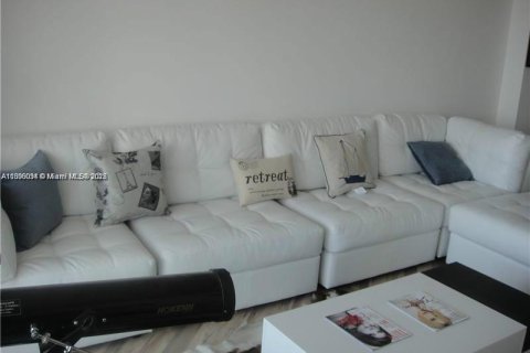 Copropriété à vendre à Sunny Isles Beach, Floride: 1 chambre, 93.37 m2 № 1950297 - photo 2