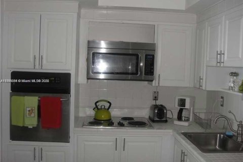 Copropriété à vendre à Sunny Isles Beach, Floride: 1 chambre, 93.37 m2 № 1950297 - photo 8