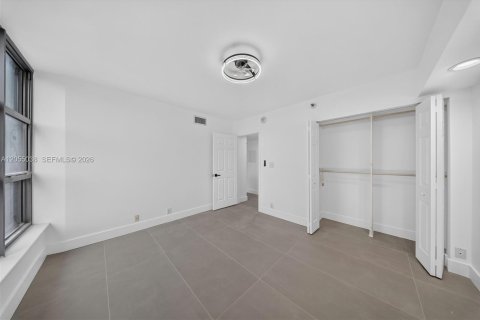 Condo in Aventura, Florida, 2 bedrooms  № 2191177 - photo 27