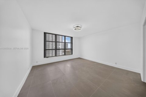 Condo in Aventura, Florida, 2 bedrooms  № 2191177 - photo 21