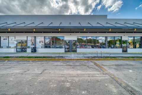 Commercial property in Kendall, Florida № 1782048 - photo 25