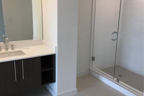 Снять в аренду квартиру в Дорал, Флорида 1 спальня, 62.06м2, № 1939208 - фото 6