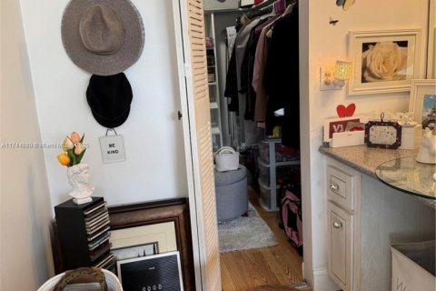 Купить кондоминиум в Норт-Майами, Флорида 1 спальня, 64.66м2, № 2013324 - фото 23