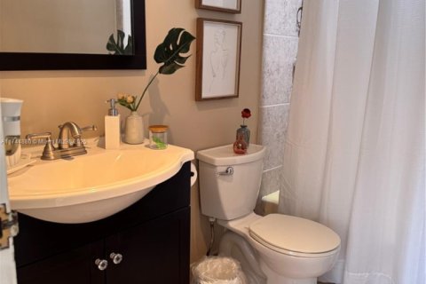 Купить кондоминиум в Норт-Майами, Флорида 1 спальня, 64.66м2, № 2013324 - фото 26