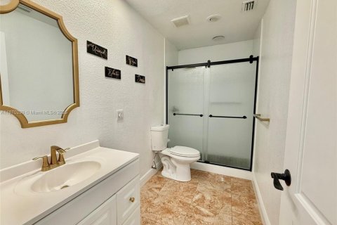 Adosado en alquiler en Miami, Florida, 2 dormitorios, 86.58 m2 № 1897784 - foto 12
