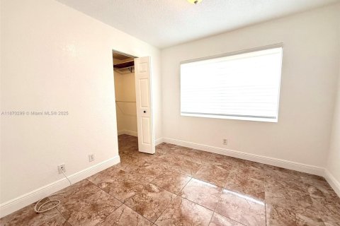 Adosado en alquiler en Miami, Florida, 2 dormitorios, 86.58 m2 № 1897784 - foto 6