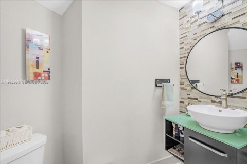 Купить виллу или дом в Маргит, Флорида 3 спальни, 175.21м2, № 2028914 - фото 10