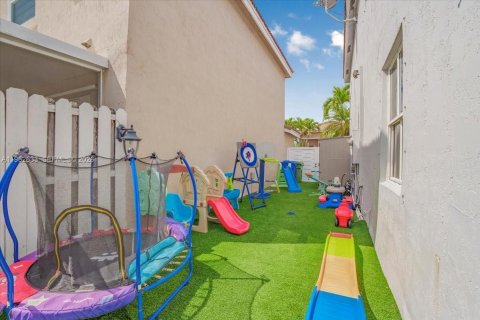 Купить виллу или дом в Маргит, Флорида 3 спальни, 175.21м2, № 2028914 - фото 20