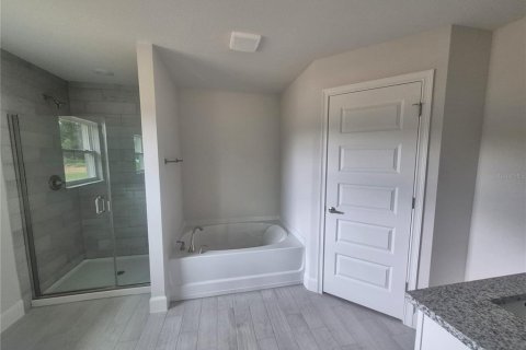 Casa en venta en Dade City, Florida, 4 dormitorios, 210.42 m2 № 1914541 - foto 21