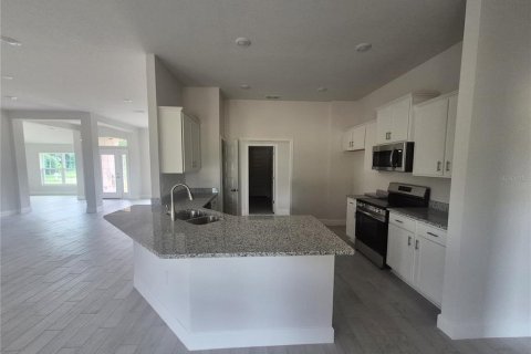 Casa en venta en Dade City, Florida, 4 dormitorios, 210.42 m2 № 1914541 - foto 11