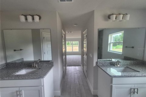 Casa en venta en Dade City, Florida, 4 dormitorios, 210.42 m2 № 1914541 - foto 18
