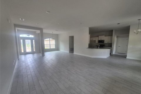 Casa en venta en Dade City, Florida, 4 dormitorios, 210.42 m2 № 1914541 - foto 4