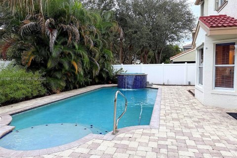 Villa ou maison à vendre à Boynton Beach, Floride: 3 chambres, 202.43 m2 № 2022074 - photo 1