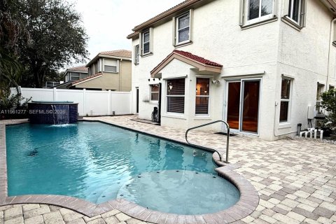 Villa ou maison à vendre à Boynton Beach, Floride: 3 chambres, 202.43 m2 № 2022074 - photo 4