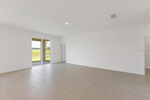 Casa en venta en Wildwood, Florida, 4 dormitorios, 176.51 m2 № 1767824 - foto 6