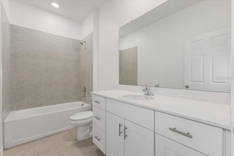 Casa en venta en Wildwood, Florida, 4 dormitorios, 176.51 m2 № 1767824 - foto 11