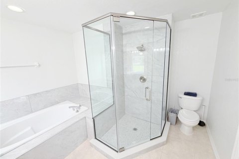 Casa en venta en Davenport, Florida, 5 dormitorios, 204.66 m2 № 2384159 - foto 12