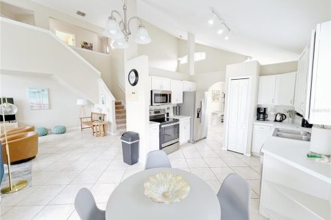 Casa en venta en Davenport, Florida, 5 dormitorios, 204.66 m2 № 2384159 - foto 4